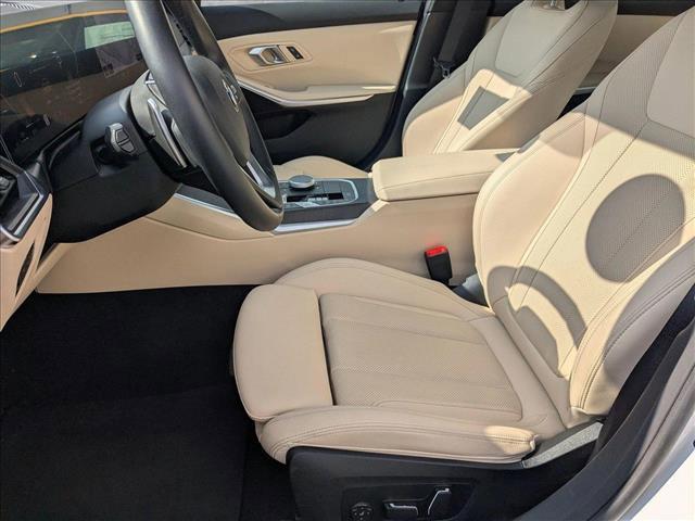Photo of 2024 Alpine White BMW 330