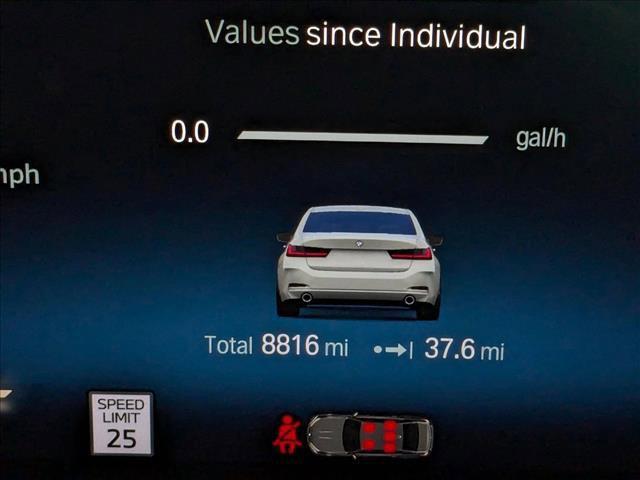 Photo of 2024 Alpine White BMW 330