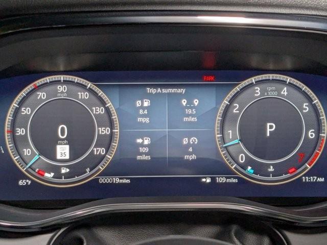 Photo of 2026 Fuji White Jaguar F-PACE