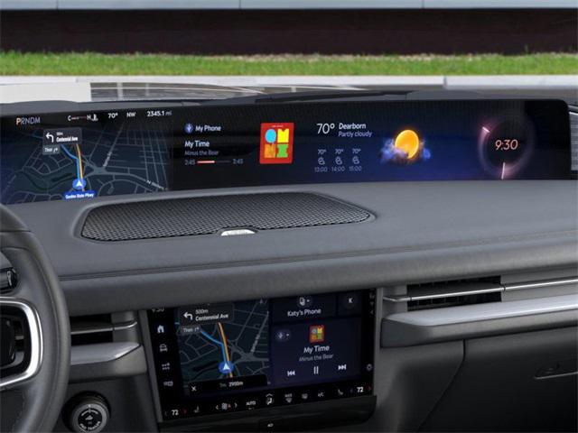 Photo of 2025 Black Metallic Lincoln Navigator