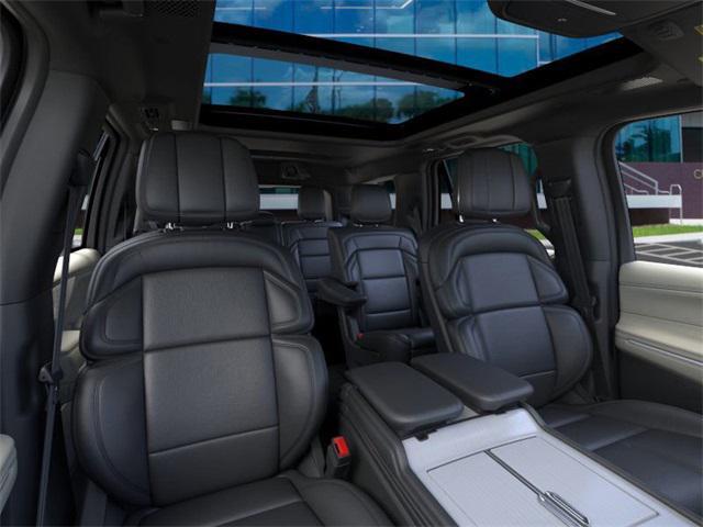Photo of 2025 Black Metallic Lincoln Navigator