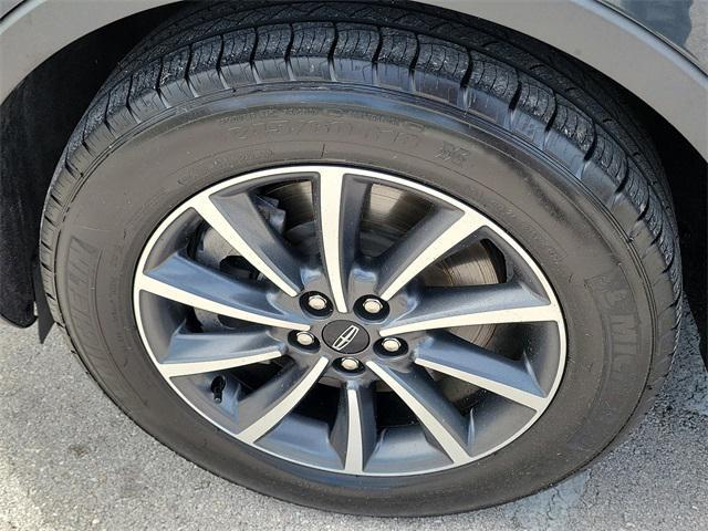 Photo of 2022 Flight Blue Metallic Clearcoat Lincoln Nautilus