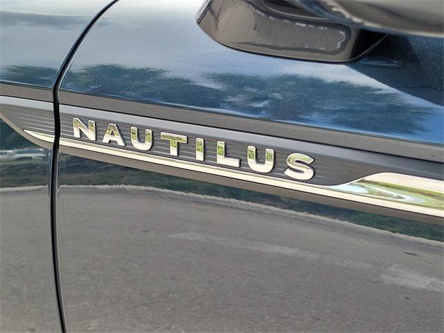 Photo of 2022 Flight Blue Metallic Clearcoat Lincoln Nautilus