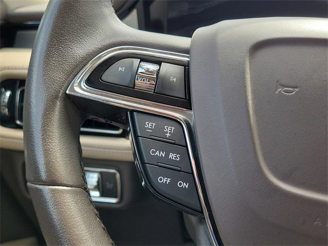 Photo of 2022 Flight Blue Metallic Clearcoat Lincoln Nautilus