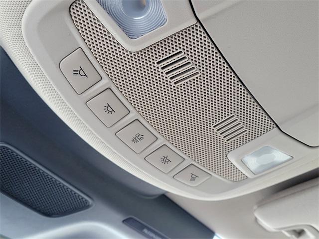 Photo of 2022 Flight Blue Metallic Clearcoat Lincoln Nautilus