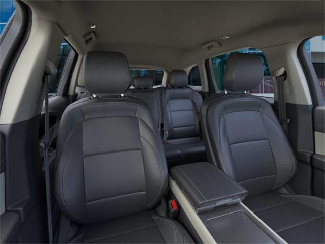 Photo of 2025 White Platinum Clearcoat Metallic Lincoln Nautilus