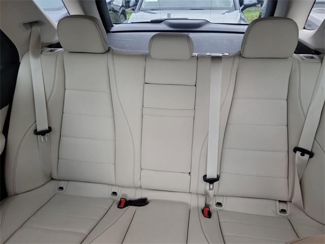 Photo of 2022 Gold Mercedes-Benz GLE 350