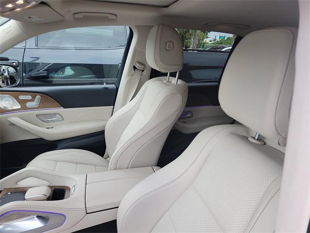 Photo of 2022 Gold Mercedes-Benz GLE 350