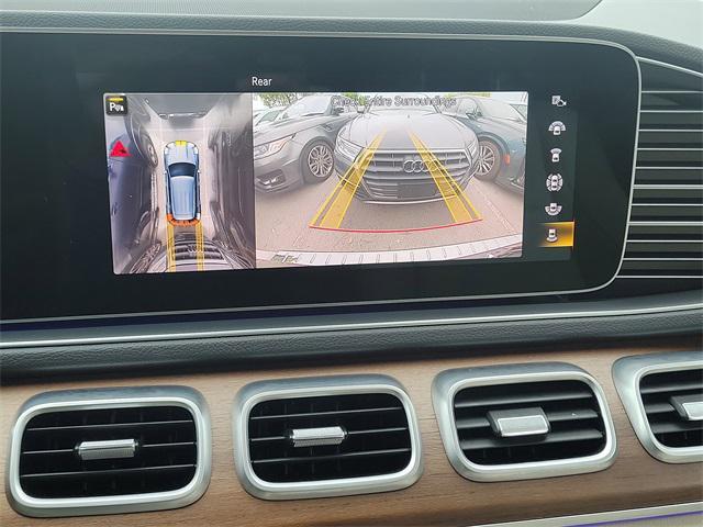 Photo of 2022 Gold Mercedes-Benz GLE 350