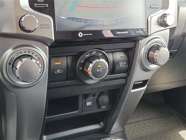 Photo of 2020 Classic Silver Metallic Toyota 4Runner