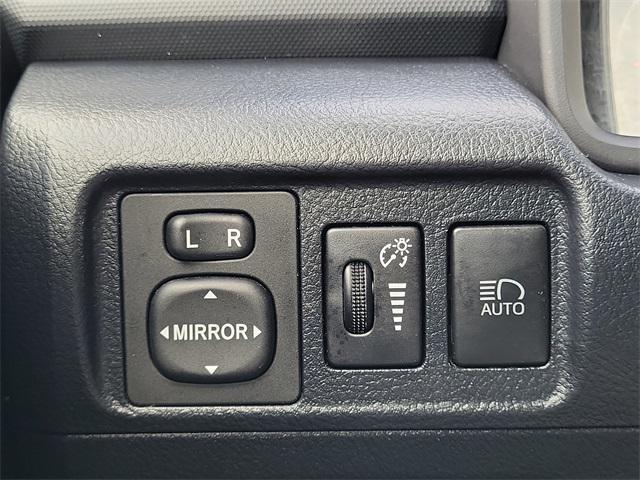 Photo of 2020 Classic Silver Metallic Toyota 4Runner