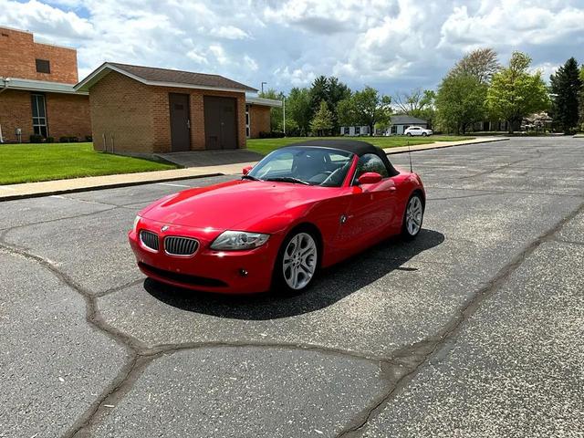 Photo of 2005 Red BMW Z4