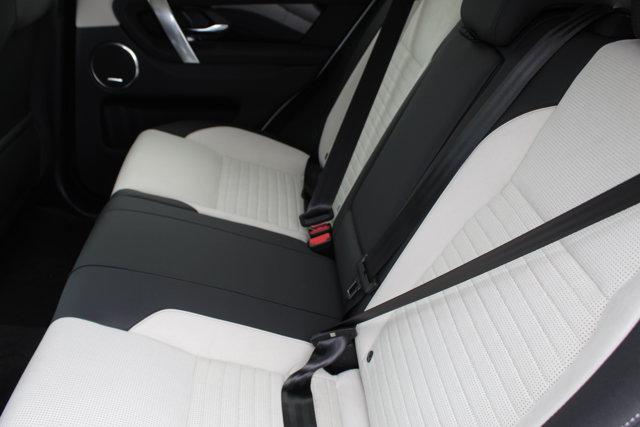 Photo of 2025 Fuji White Land Rover Discovery Sport