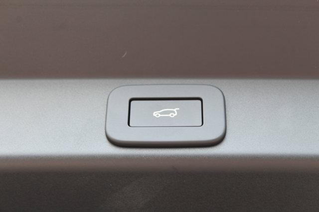 Photo of 2025 Eiger Grey Metallic Land Rover Range Rover Sport