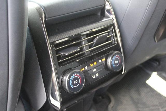 Photo of 2025 Ligurian Black Gloss Land Rover Range Rover Sport
