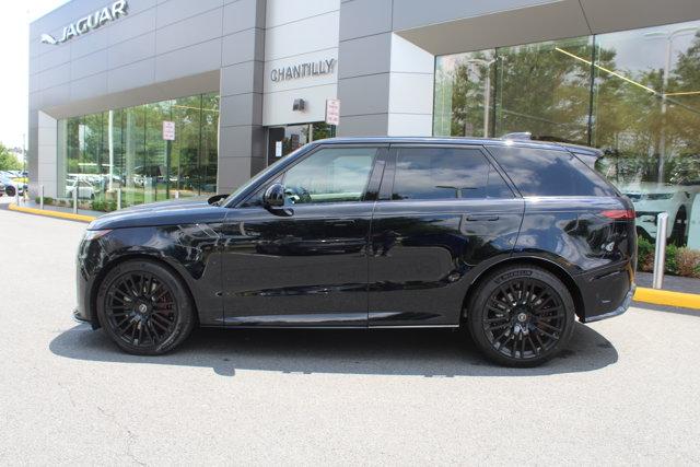 Photo of 2025 Ligurian Black Gloss Land Rover Range Rover Sport