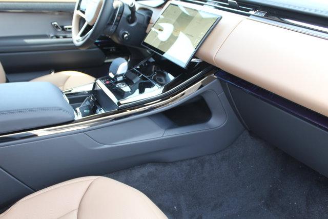 Photo of 2025 Santorini Black Metallic Land Rover Range Rover Sport