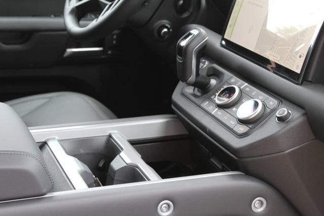 Photo of 2025 Carpathian Grey Premium Metallic Land Rover Defender