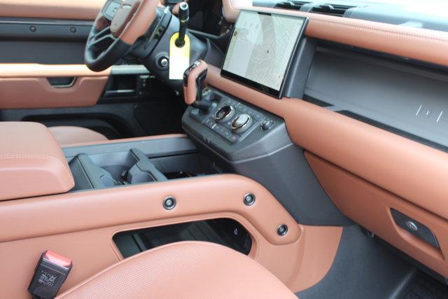 Photo of 2025 Charente Grey Metallic Land Rover Defender