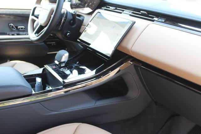 Photo of 2025 Carpathian Grey Premium Metallic Land Rover Range Rover Sport