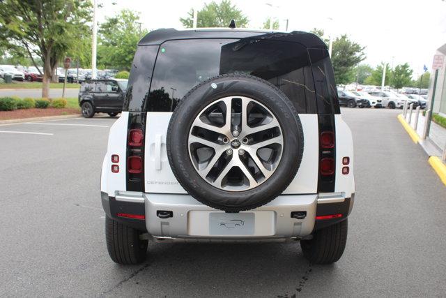 Photo of 2025 Fuji White Land Rover Defender