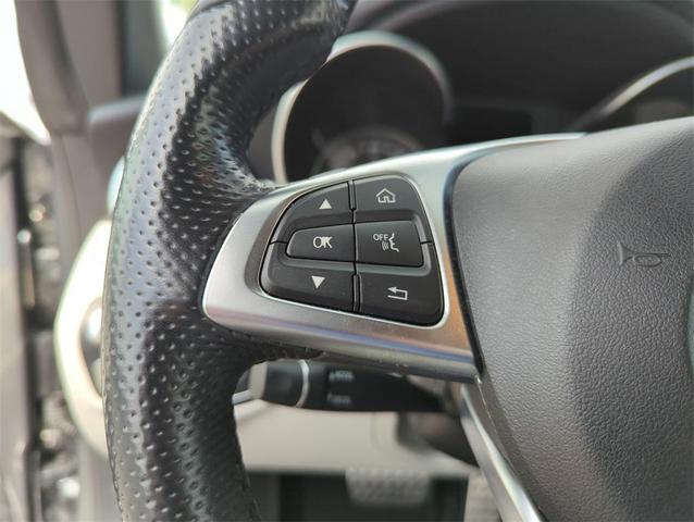 Photo of 2018 Diamond Silver Metallic Mercedes-Benz C-Class