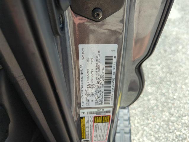 Photo of 2019 Magnetic Gray Metallic Toyota Tacoma