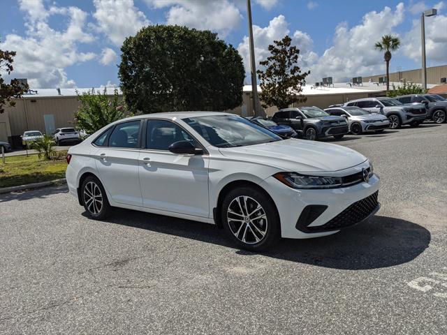 Photo of 2025 Pure White Volkswagen Jetta