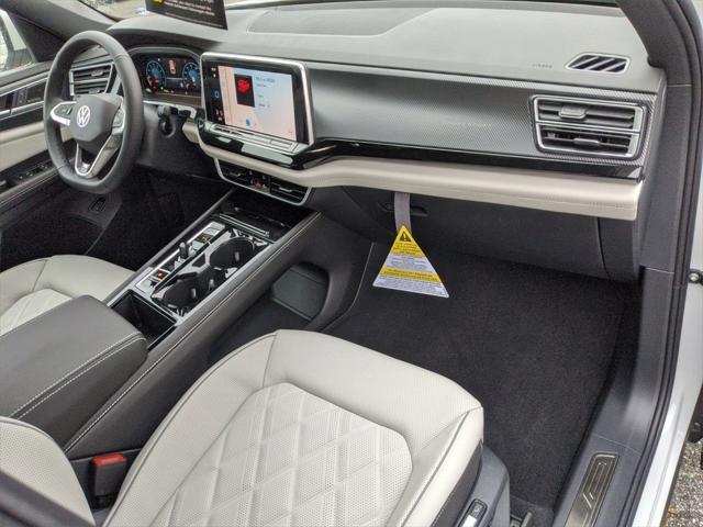 Photo of 2025 Opal White Volkswagen Atlas Cross Sport