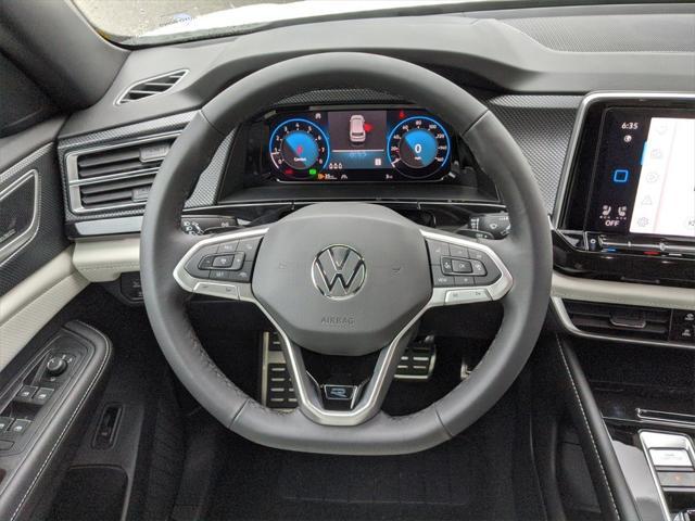 Photo of 2025 Opal White Volkswagen Atlas Cross Sport