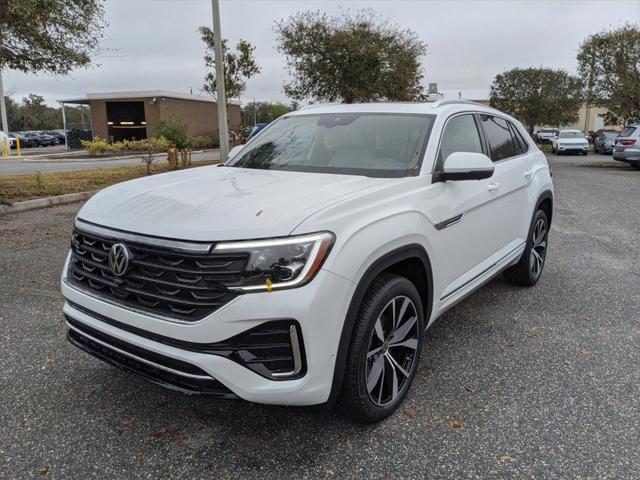 Photo of 2025 Opal White Volkswagen Atlas Cross Sport