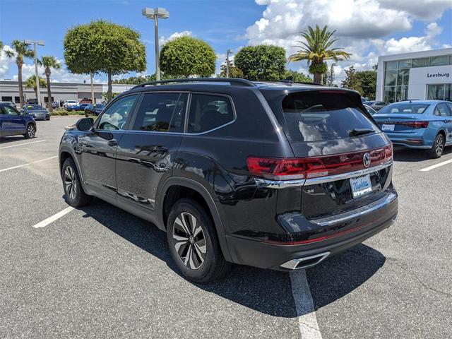Photo of 2025 Deep Black Pearl Volkswagen Atlas