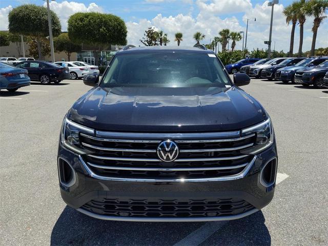Photo of 2025 Deep Black Pearl Volkswagen Atlas