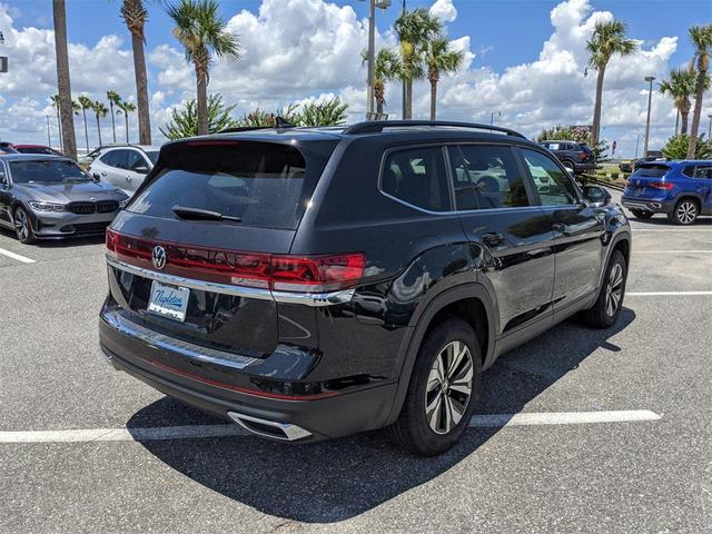 Photo of 2025 Deep Black Pearl Volkswagen Atlas