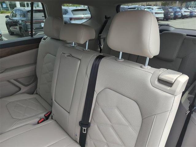 Photo of 2026 Opal White Volkswagen Atlas