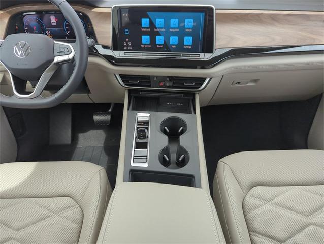 Photo of 2026 Opal White Volkswagen Atlas