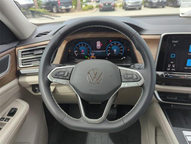 Photo of 2026 Opal White Volkswagen Atlas