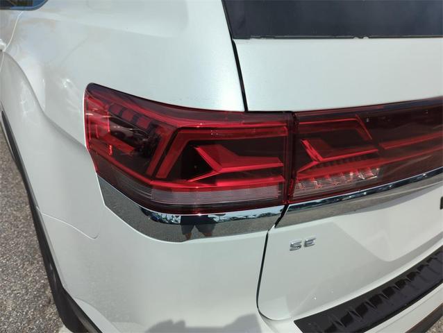Photo of 2026 Opal White Volkswagen Atlas