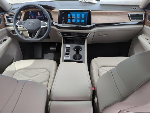 Photo of 2026 Opal White Volkswagen Atlas