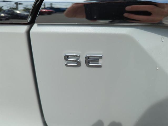 Photo of 2026 Opal White Volkswagen Atlas