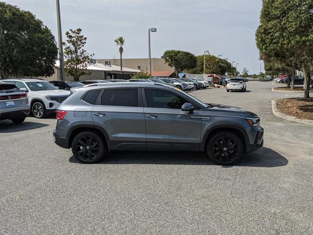 Photo of 2023 Gray Volkswagen Taos