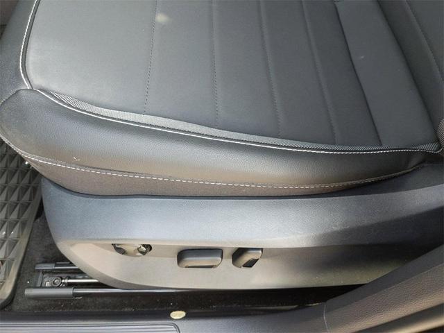 Photo of 2023 Gray Volkswagen Taos