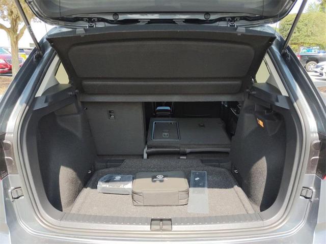 Photo of 2023 Gray Volkswagen Taos