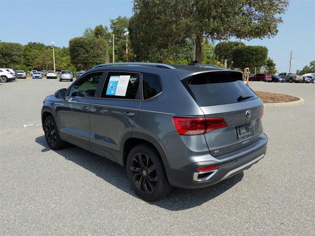 Photo of 2023 Gray Volkswagen Taos