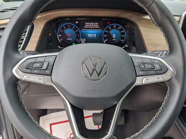 Photo of 2025 Gray Volkswagen Atlas