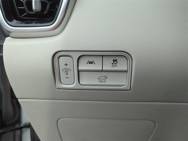 Photo of 2021 Sparkling Silver Kia Sorento