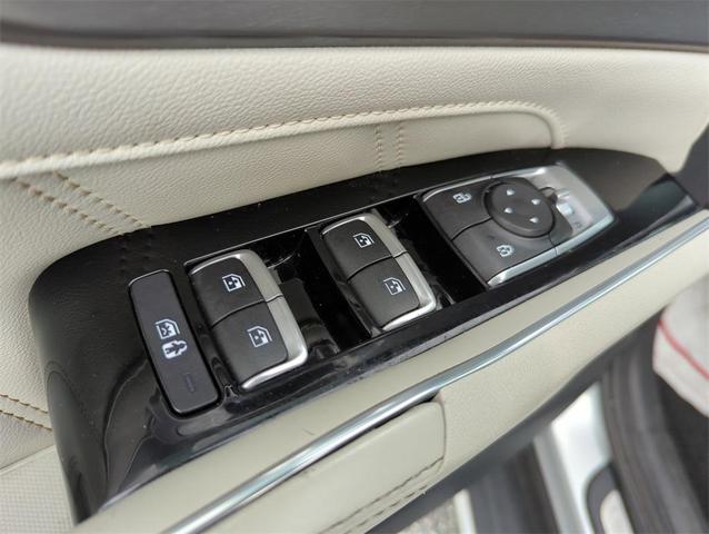 Photo of 2021 Sparkling Silver Kia Sorento