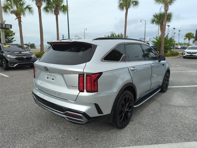 Photo of 2021 Sparkling Silver Kia Sorento
