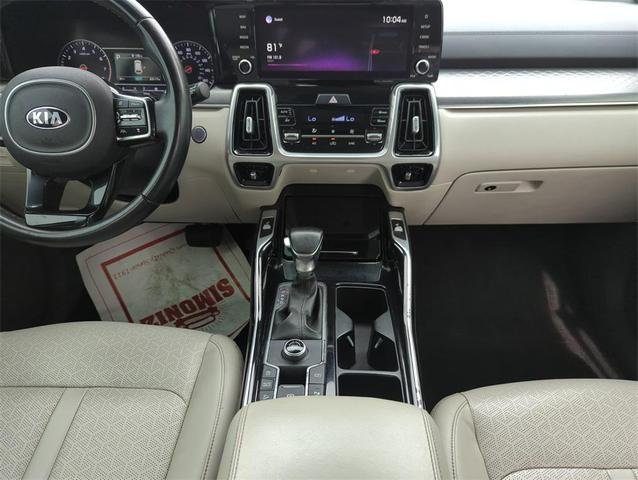 Photo of 2021 Sparkling Silver Kia Sorento
