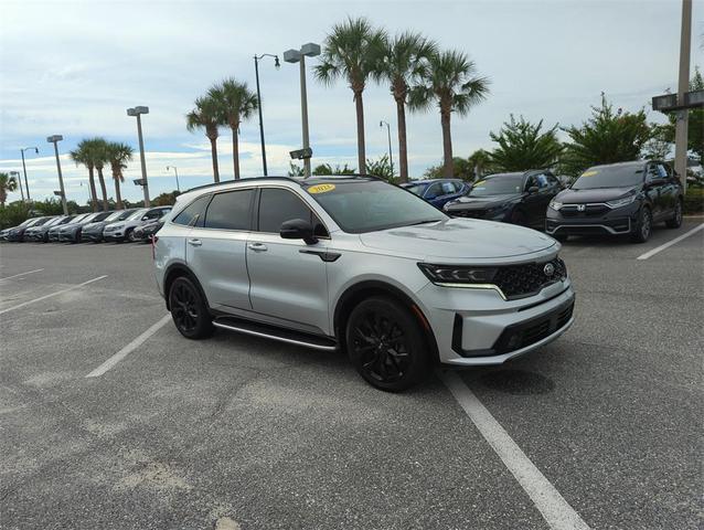 Photo of 2021 Sparkling Silver Kia Sorento